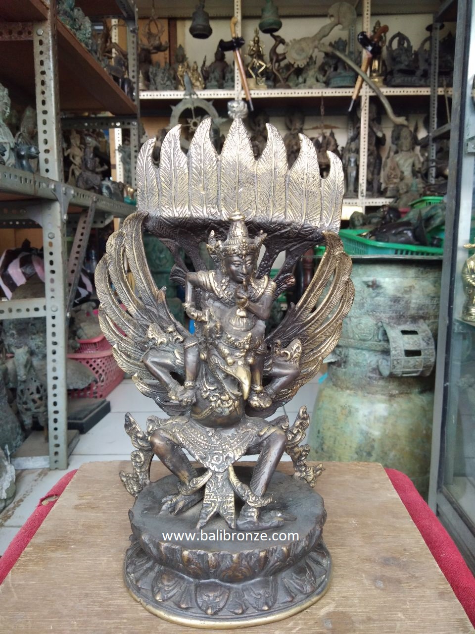 1073 Garuda Wisnu 32 cm NWMM