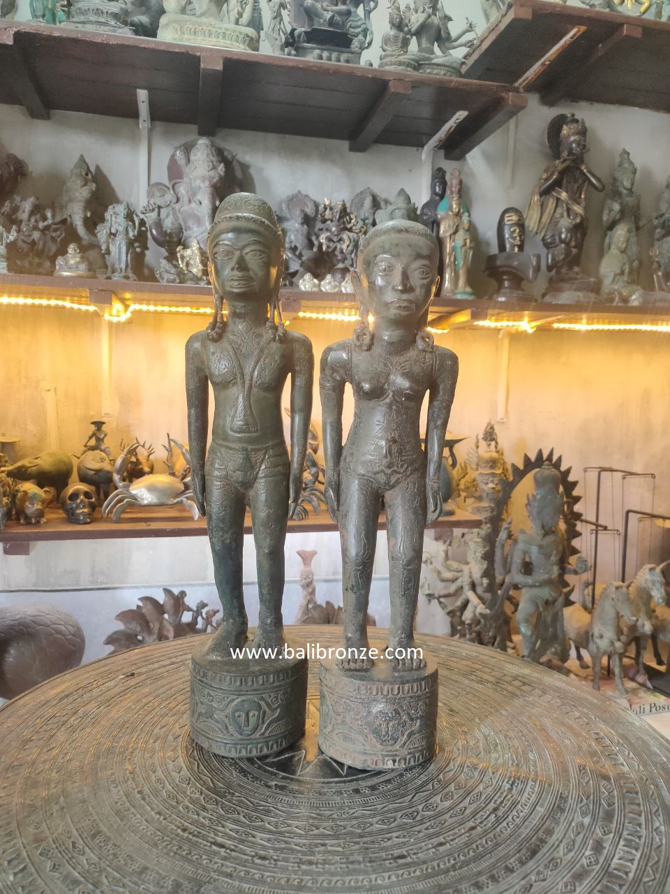 1185 Primitive Dayak 43 cm TGS