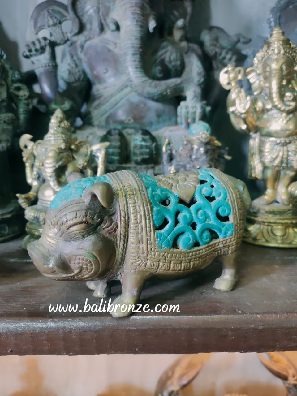 1007 Antique Pig 15cm TNM